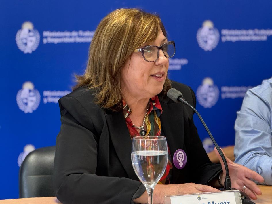 Firma de convenio corresponsabilidad en los cuidados MTSS-MIDES Firma de convenio corresponsabilidad en los cuidados MTSS-MIDES