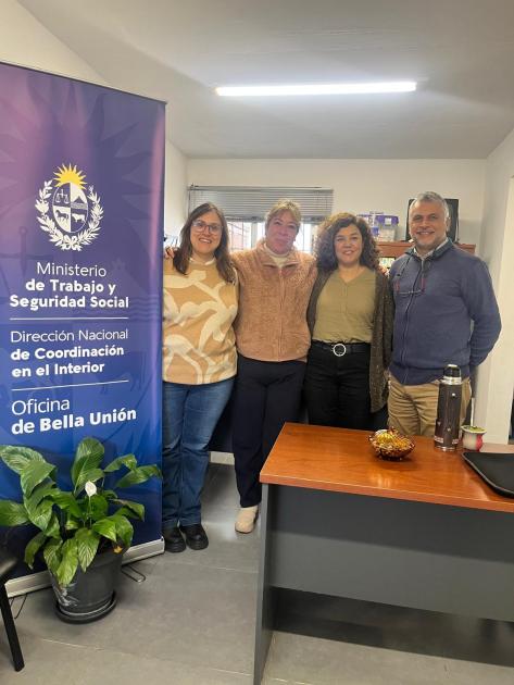Directora Nacional de Trabajo en Bella Unión y Salto Barrios y Badolati en Oficina del MTSS en Bella Unión