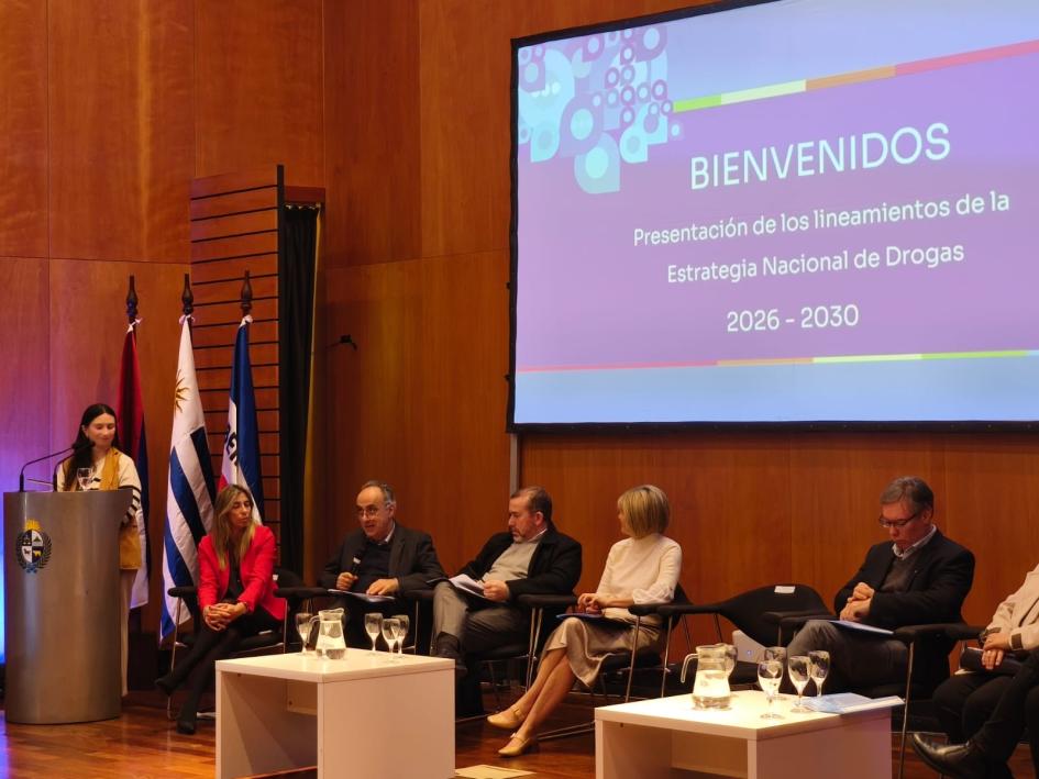 Subsecretario Hugo Barretto en lanzamiento de la Estrategia Nacional de Drogas Subsecretario Hugo Barretto en lanzamiento de la Estrategia Nacional de Drogas
