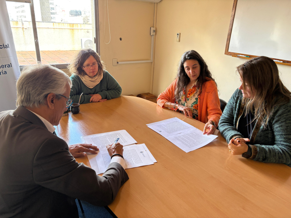 MTSS y AFMIT firman convenio colectivo sobre teletrabajo Convenio teletrabajo