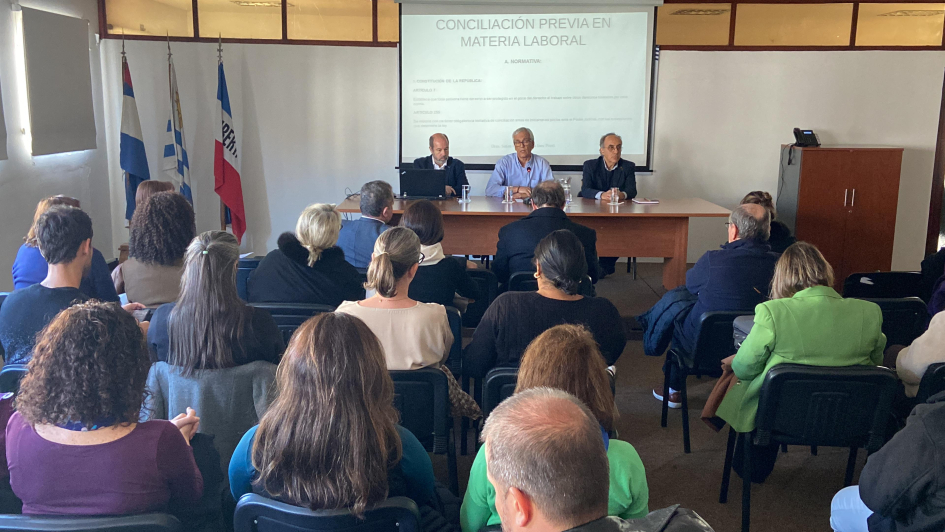Actividad académica en el MTSS en el marco del Seminario de la Escuela Judicial de Paraná, Brasil Castillo, Barretto e Inchauspe dieron apertura a la actividad