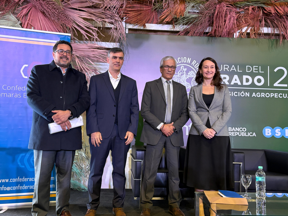 Castillo destacó importancia del sector agropecuario y agroindustrial en la economía y el empleo Ministro Castillo participó en actividad de la Confederación de Cámaras Empresariales