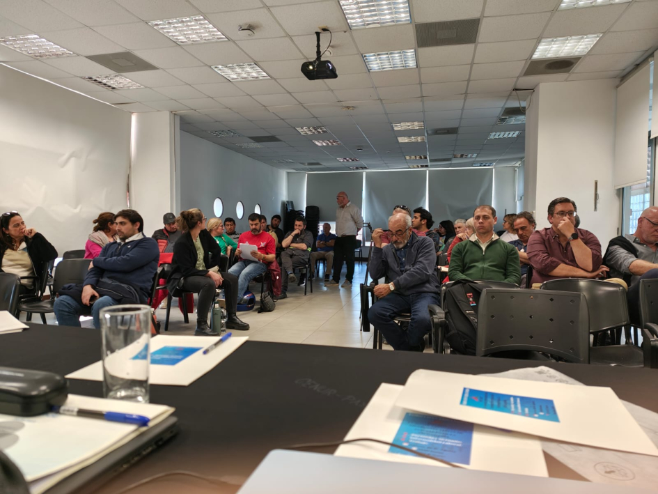 Conversatorio sobre empleo y formalidad en Paysandú