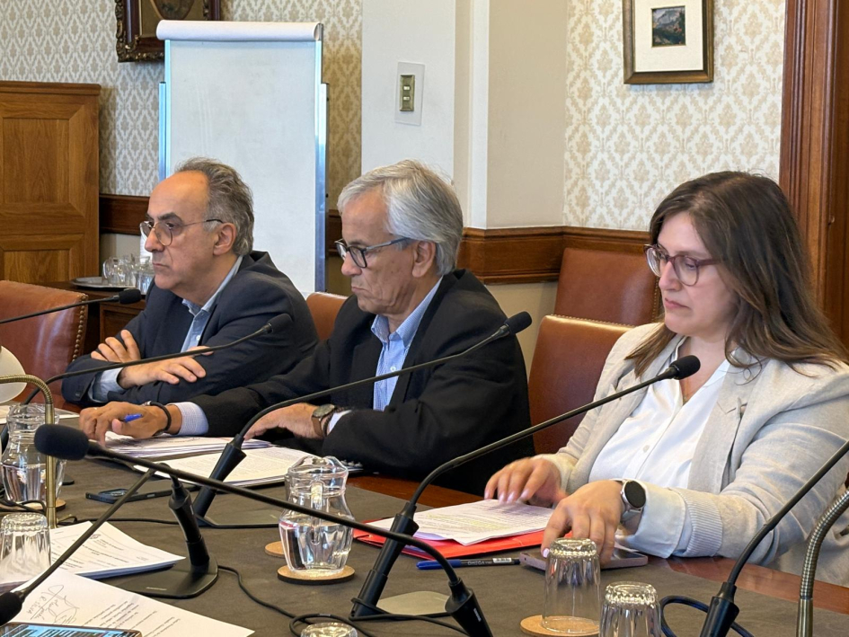 Autoridades del MTSS en Comisión de Asuntos Laborales y Seguridad Social del Senado Barretto, Castillo y Barrios en comisión del Senado
