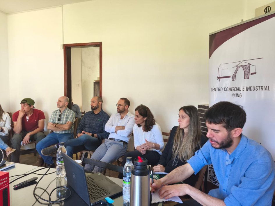 MTSS impulsa discusión sobre nueva Ley de Empleo: instancias en Fray Bentos, Young y Paysandú Diálogo sobre ley de empleo en Young