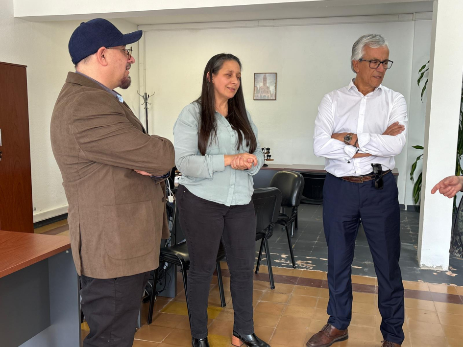 Mendiondo y Castillo en Oficina de Trabajo de Paso de los Toros Mendiondo y Castillo en Oficina de Trabajo de Paso de los Toros