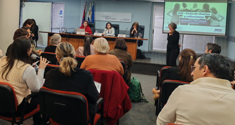 Bajac en Ciclo de charlas del BPS por 25N