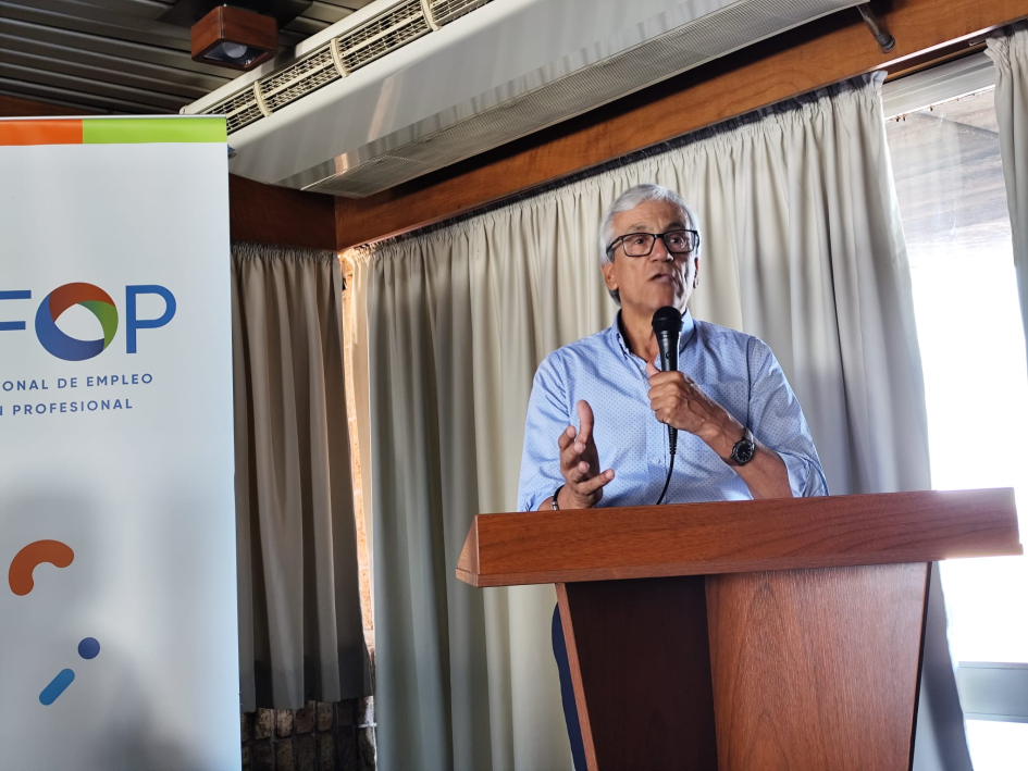 Castillo participó del lanzamiento de proyecto formativo para el sector portuario