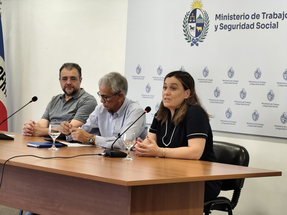 El MTSS reconoció a una nueva generación de pasantes en Relaciones Laborales de la Udelar