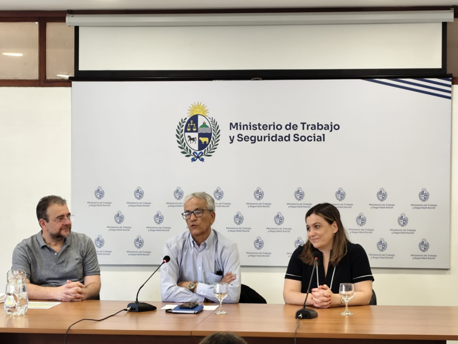 El MTSS reconoció a una nueva generación de pasantes en Relaciones Laborales de la Udelar