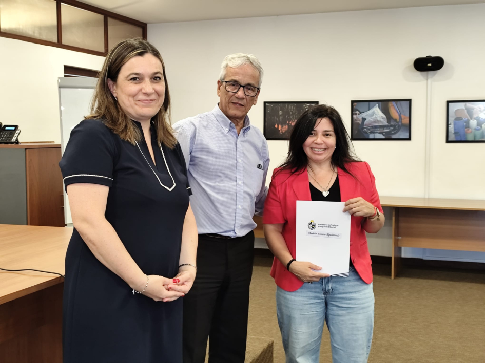 El MTSS reconoció a una nueva generación de pasantes en Relaciones Laborales de la Udelar