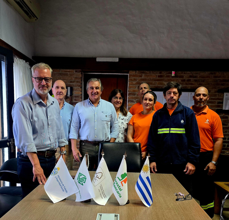 Di Doménico se reunió con directiva y sindicato de Forestal Caja Bancaria