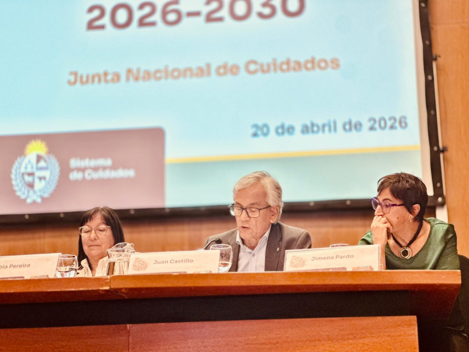 Ministro Castillo en presentación del Plan Nacional de Cuidados 2026-2030