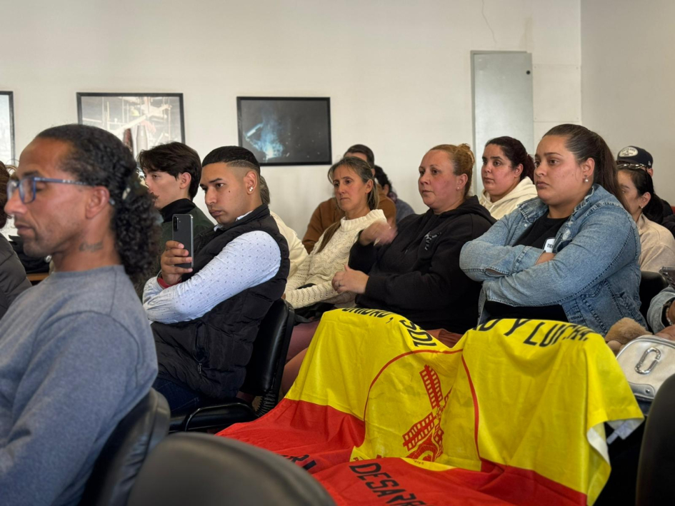 Integrantes de la Mesa del Pan en firma de declaración tripartita