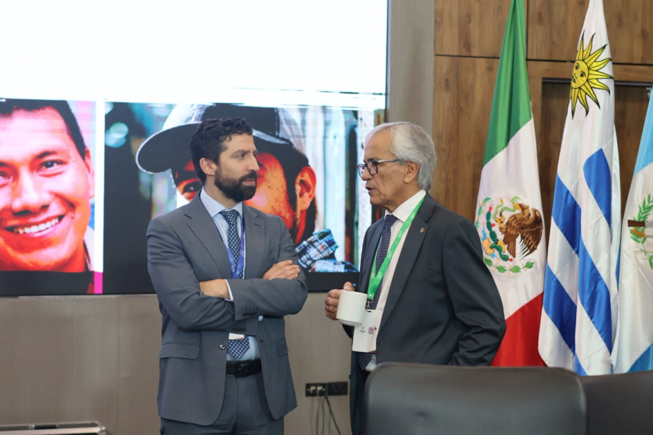 Ministro Juan Castillo y Secretario de Trabajo y Previsión Social de México es Marath Baruch Bolaños