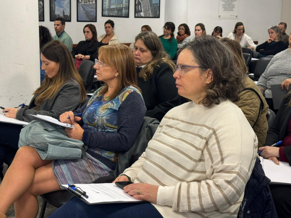 López Ahumada: “La persona tiene que seguir siendo el centro del trabajo” Exposición de López Ahumada en la Sala Erro del MTSS