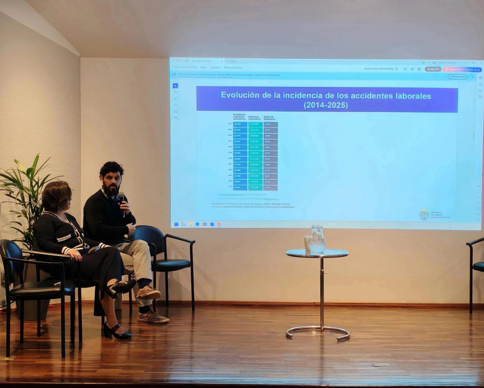 Subinspectora general Andrea Bouret y asesor técnico Mathías Cosentino