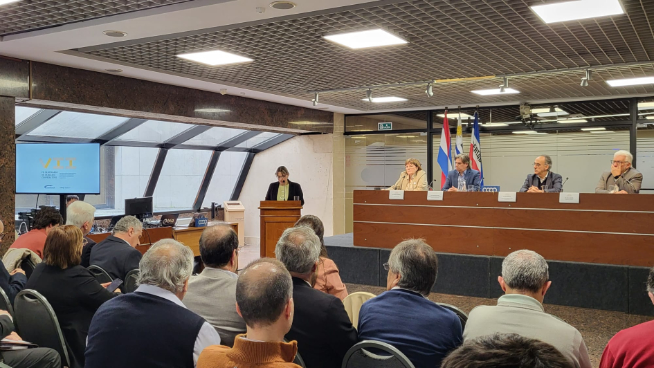 Subsecretario Barretto intervino en VII Seminario de Derecho Cooperativo VII Seminario de Derecho Cooperativo en el Parlamento