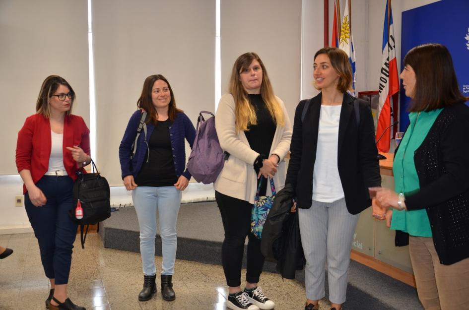 Bienvenida y despedida de pasantes de la UDELAR Pasantes de Relaciones Laborales de la UDELAR en el MTSS