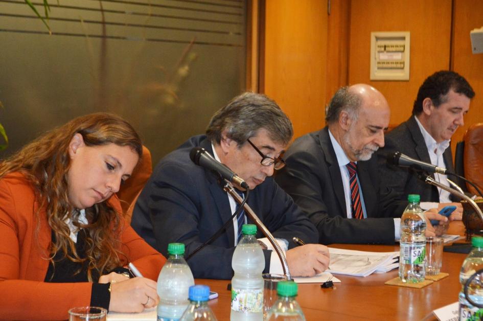 Autoridades del MTSS en cámara de diputados Autoridades del MTSS en cámara de diputados
