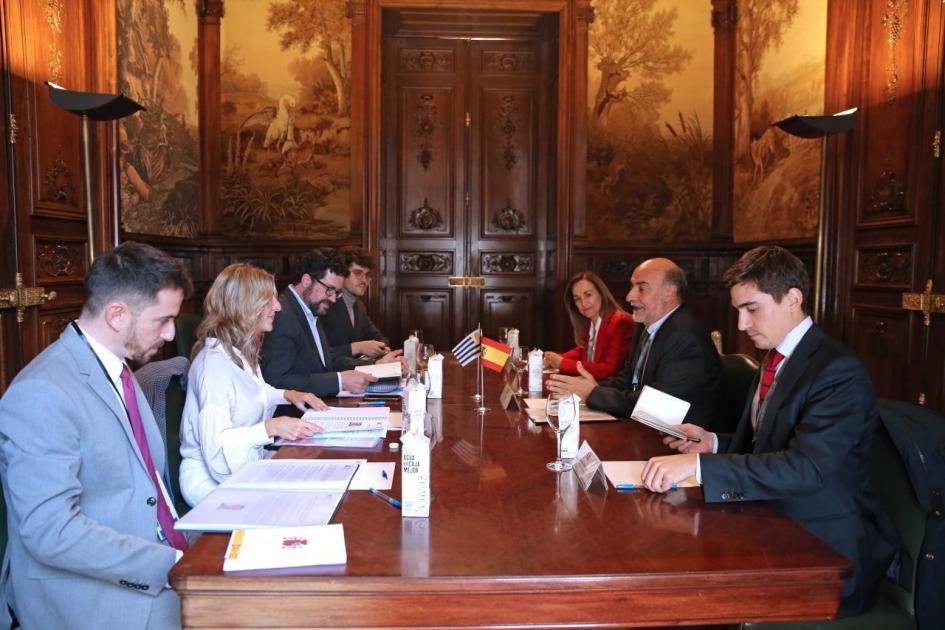 Encuentro con Yolanda Díaz Encuentros en el marco del Global Deal Forum