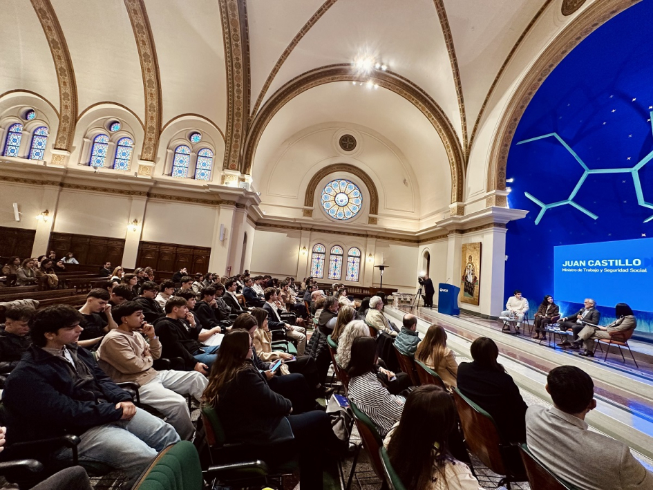 Castillo subrayó la importancia de acercar a los estudiantes al mundo del trabajo Apertura de la 16.ª Feria Laboral de la Universidad Católica del Uruguay (UCU)
