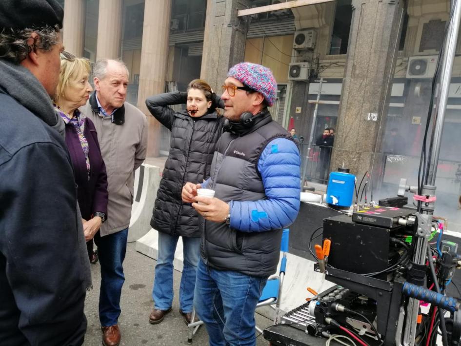 Reconocimiento al MTSS Murro con integrantes de la productora audiovisual