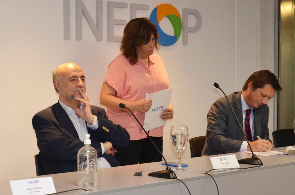 Firma de convenio entre INEFOP y Uruguay XXI Firma de convenio entre INEFOP y Uruguay XXI