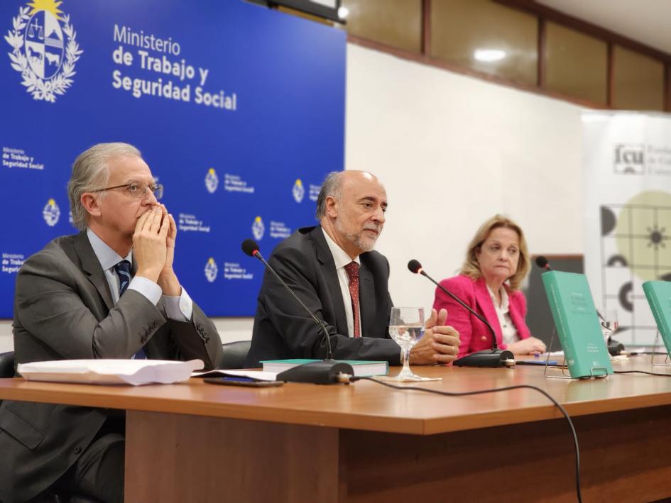 Homenaje a Santiago Pérez del Castillo