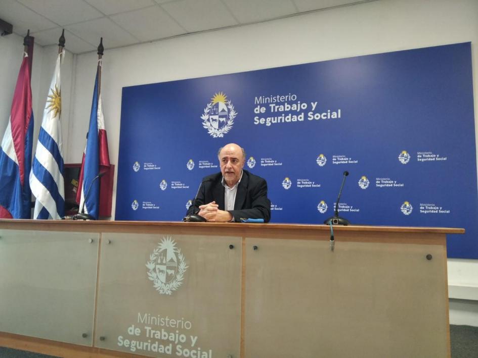 Conferencia del Ministro Pablo Mieres