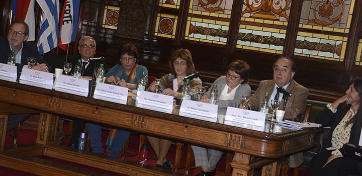 Seminario “Evaluación y Proyección de la Economía Social, Solidaria y Cooperativismo” Seminario “Evaluación y Proyección de la Economía Social, Solidaria y Cooperativismo”