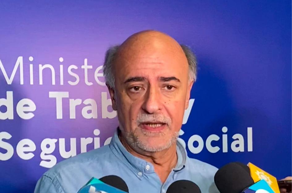 Mieres en rueda de prensa Mieres en rueda de prensa