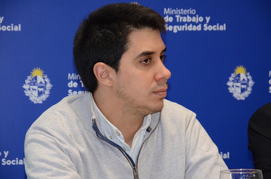 Lanzamiento de Yo Estudio y Trabajo Lanzamiento de Yo Estudio y Trabajo