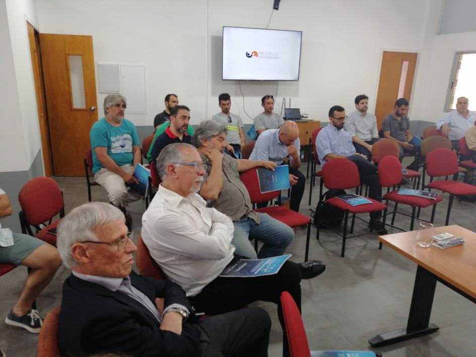 Público presente en el evento Ministro Mieres recibió placa de reconocimiento