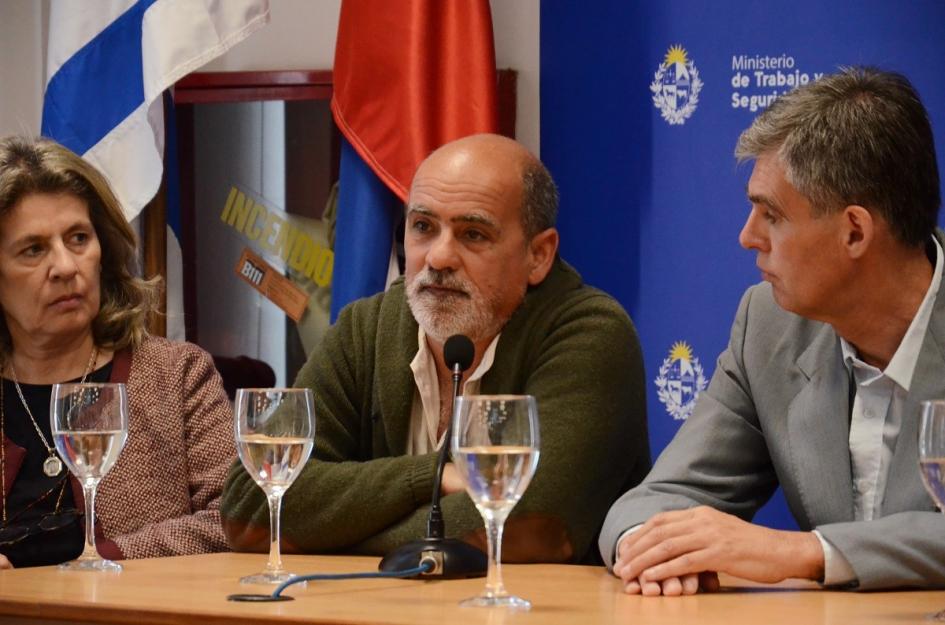 Capacitación repartidores Autoridades en conferencia