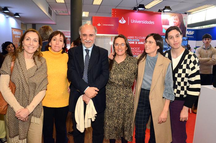 Mieres en Feria Laboral de UCU Mieres en Feria Laboral de UCU