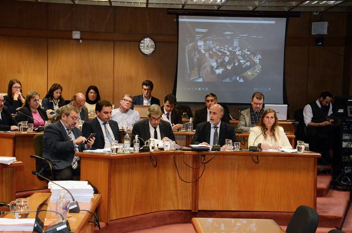 Delegación del MTSS en Comisión de Presupuesto y Hacienda del Senado Delegación del MTSS en Comisión de Presupuesto y Hacienda del Senado