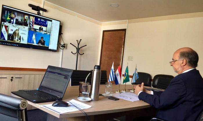 Reunión ministros Mieres en reunión virtual con ministros del Mercosur