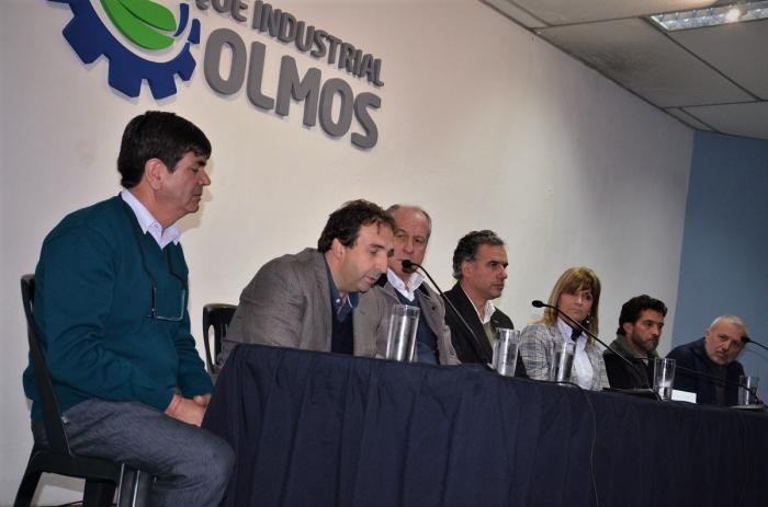 Ministro Murro en presentación del proyecto del Parque Industrial Olmos