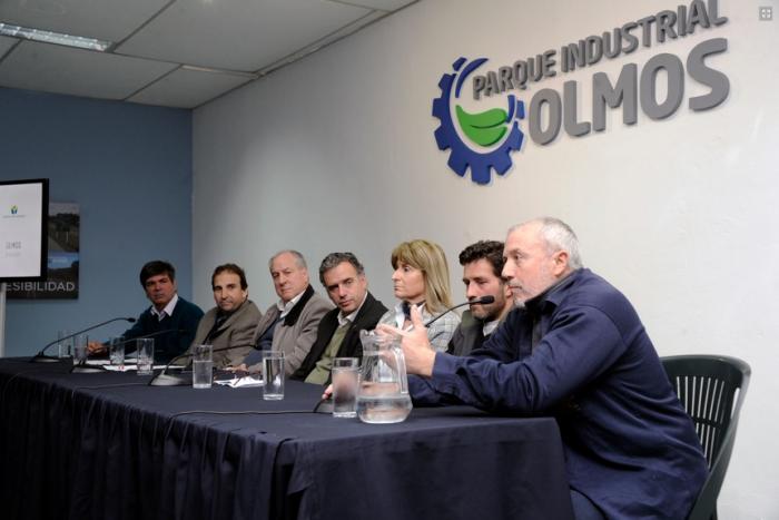 Ministro Murro en presentación del proyecto del Parque Industrial Olmos
