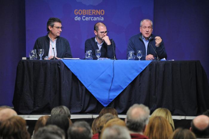 Autoridades durante rendición de cuentas en el norte del país Ministro Murro, Prosecretario Juan Andrés Roballo y director de OPP Álvaro García en rendición de cuentas