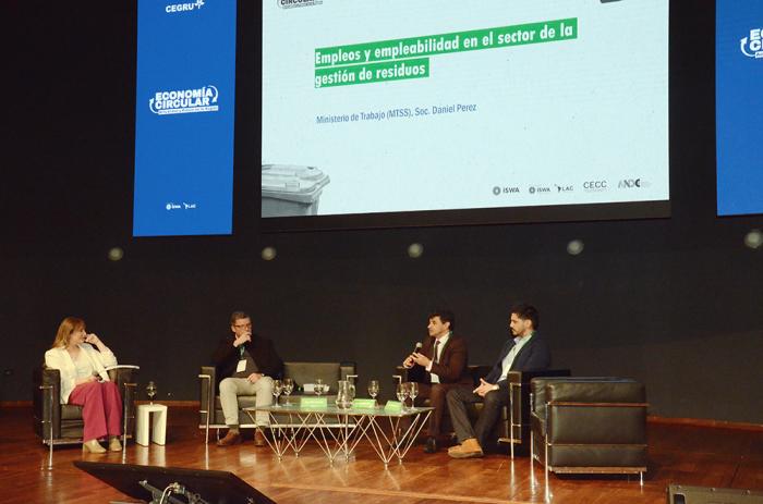 Pérez en Encuentro Internacional 2023 de Economía Circular Pérez en Encuentro Internacional 2023 de Economía Circular