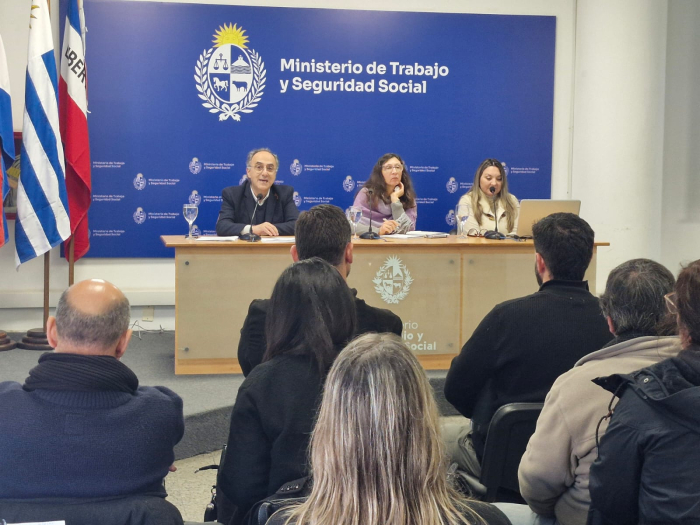 Charla sobre regulación del trabajo en plataformas digitales