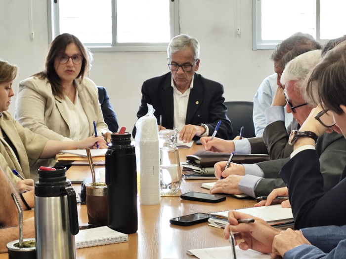 Gobierno presentó valor del SMN para 2026 y se evaluó 11.a ronda de los Consejos de Salarios Consejo Superior Tripartito