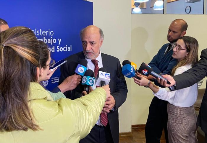 Mieres en rueda de prensa