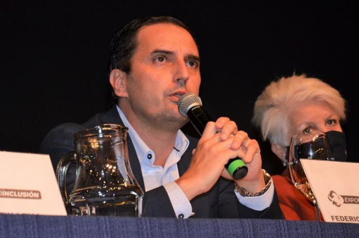 Expo Inclusión, feria de empleo para personas con discapacidad Daverede durante su exposición