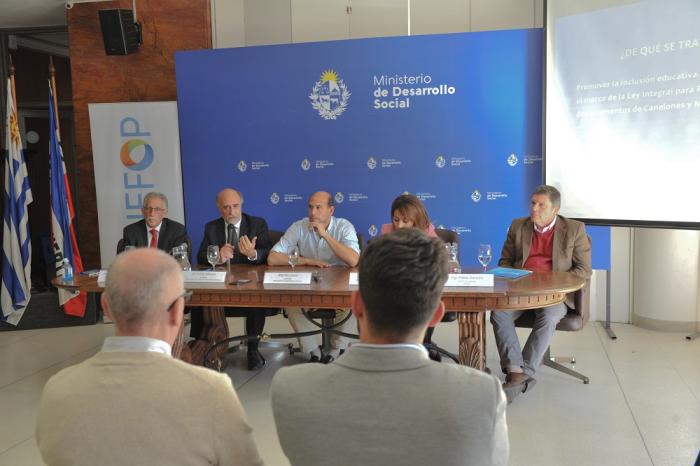 Firma de convenio MIDES UTU INEFOP