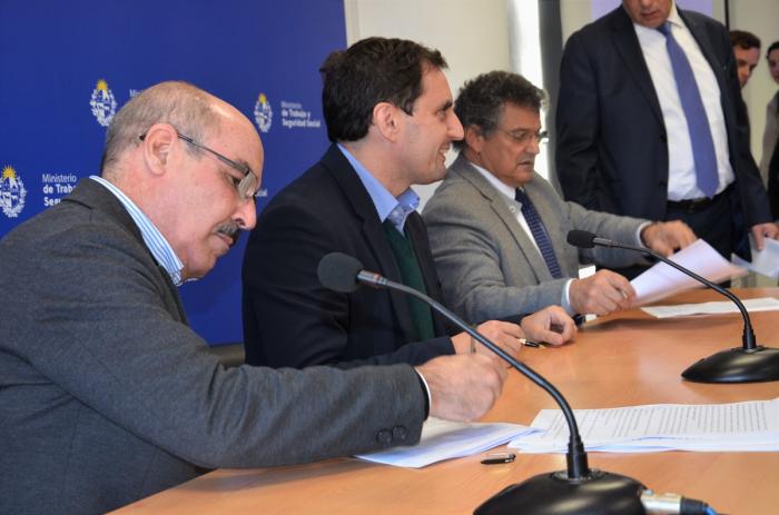 Firma del Poder Ejecutivo y COFE Firma del Poder Ejecutivo y COFE