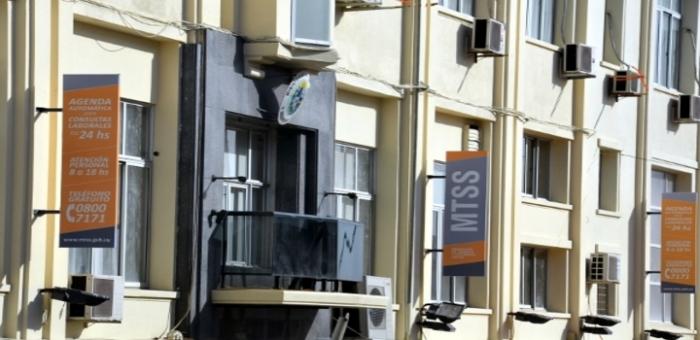 Modificaciones de horario en atención al público el 25 de noviembre Fachada del Ministerio de Trabajo