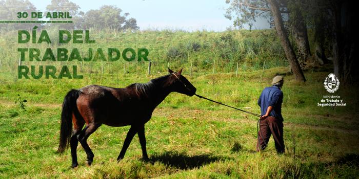 trabajador rural con un caballo